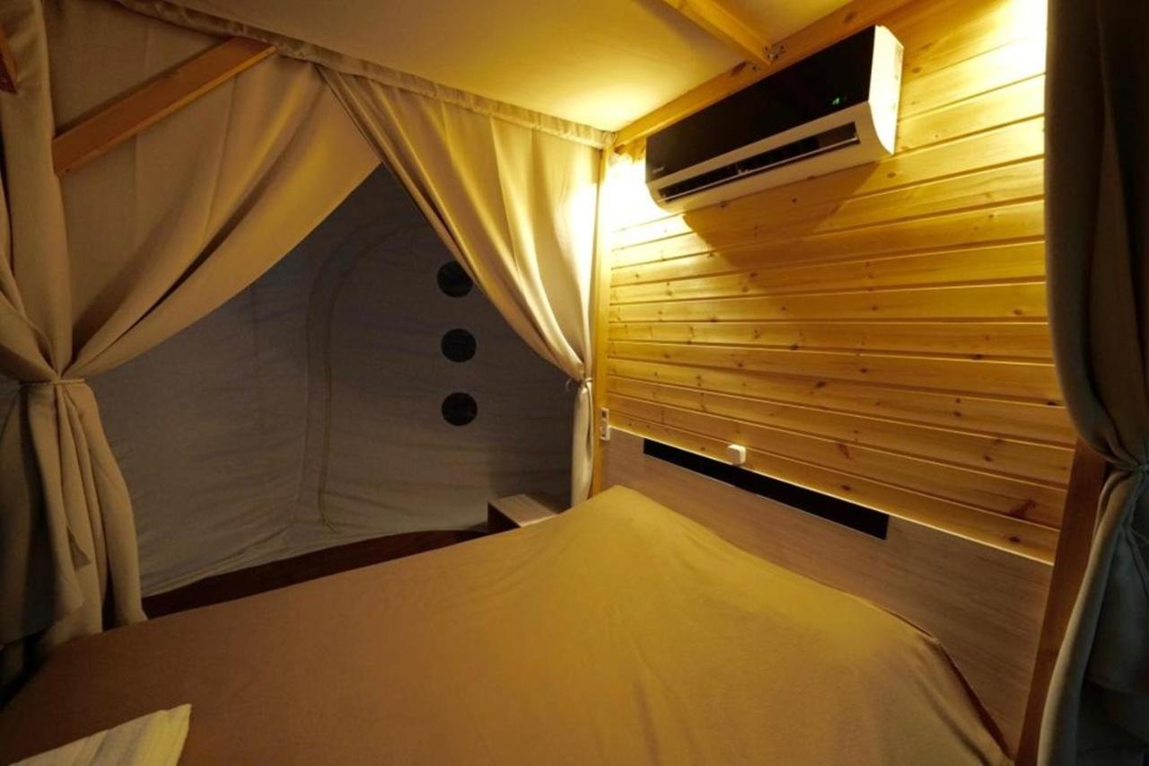Hotel Bubble Tent Nea Moudania Exterior foto